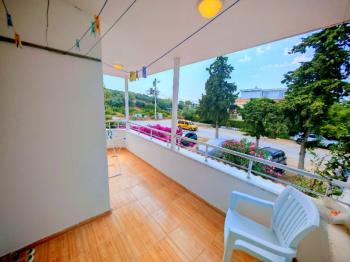 Didim'de Satılık Yazlık - Denize 500 Metre Mesafede, Sağtur'da Tripleks Villa