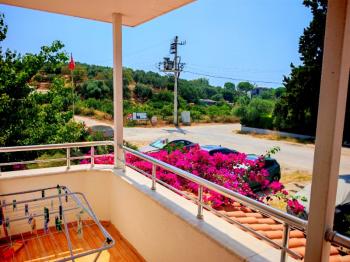 Didim'de Satılık Yazlık - Denize 500 Metre Mesafede, Sağtur'da Tripleks Villa