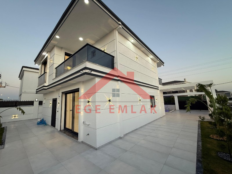 Didim'de Satılık Tam Müstakil Villa