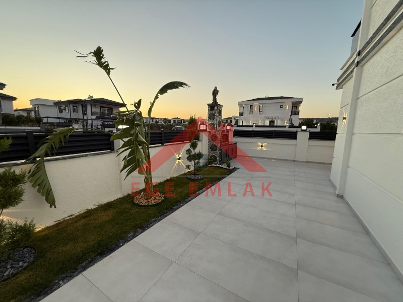 Didim'de Satılık Tam Müstakil Villa