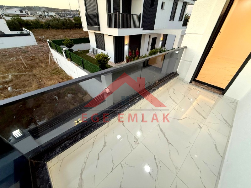 Didim'de Satılık Tam Müstakil Villa