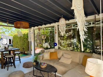 Tek Yetkili KKTC Girne Yeşiltepe nin Bitiminde Özel Dekorasyonlu 4+1 Satılık Villa