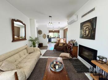 Tek Yetkili KKTC Girne Yeşiltepe nin Bitiminde Özel Dekorasyonlu 4+1 Satılık Villa