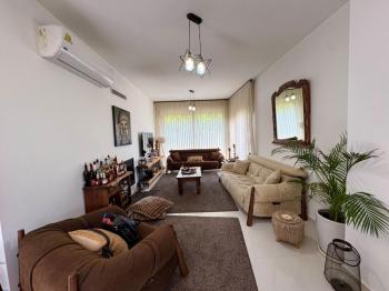 Tek Yetkili KKTC Girne Yeşiltepe nin Bitiminde Özel Dekorasyonlu 4+1 Satılık Villa