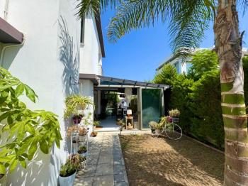 Tek Yetkili KKTC Girne Yeşiltepe nin Bitiminde Özel Dekorasyonlu 4+1 Satılık Villa