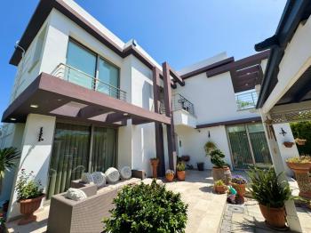 Tek Yetkili KKTC Girne Yeşiltepe nin Bitiminde Özel Dekorasyonlu 4+1 Satılık Villa