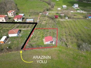 Kocaeli Kandıra Çamkonak Köyünde  Satılık ev ve arsası