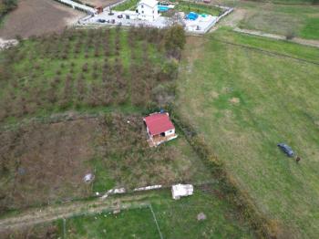 Kocaeli Kandıra Çamkonak Köyünde  Satılık ev ve arsası