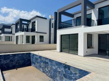 KKTC Girne Alsancak ta Satılık Özel Havuzlu 3+1 Villa
