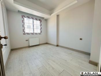 ASLAN'DAN MEZİTLİ DE HAVUZLU BEYAZ EŞYALI VE KLİLMALI LÜX 4+1