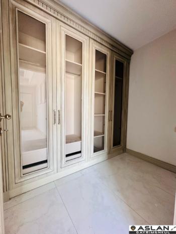 ASLAN'DAN MEZİTLİ DE HAVUZLU BEYAZ EŞYALI VE KLİLMALI LÜX 4+1