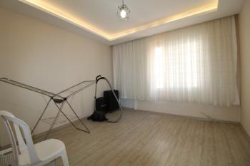 ASLAN'DAN DENİZE SIFIR SİTEDE HAVUZLU GENİŞ 3+1