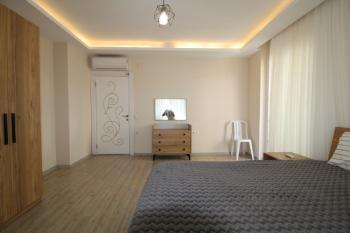 ASLAN'DAN DENİZE SIFIR SİTEDE HAVUZLU GENİŞ 3+1