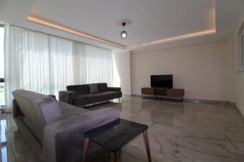 ASLAN'DAN DENİZE SIFIR SİTEDE HAVUZLU GENİŞ 3+1