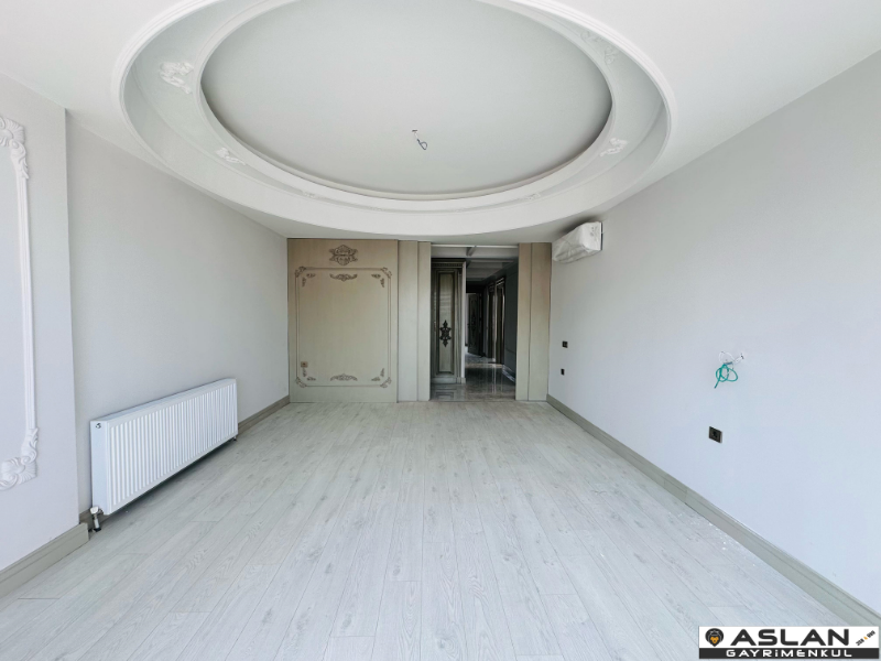 ASLAN'DAN MEZİTLİ DE HAVUZLU BEYAZ EŞYALI VE KLİLMALI LÜX 4+1