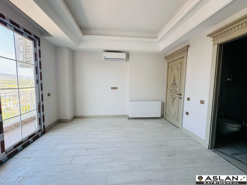 ASLAN'DAN MEZİTLİ DE HAVUZLU BEYAZ EŞYALI VE KLİLMALI LÜX 4+1