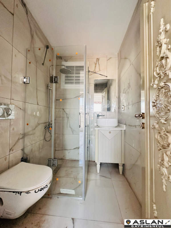 ASLAN'DAN MEZİTLİ DE HAVUZLU BEYAZ EŞYALI VE KLİLMALI LÜX 4+1