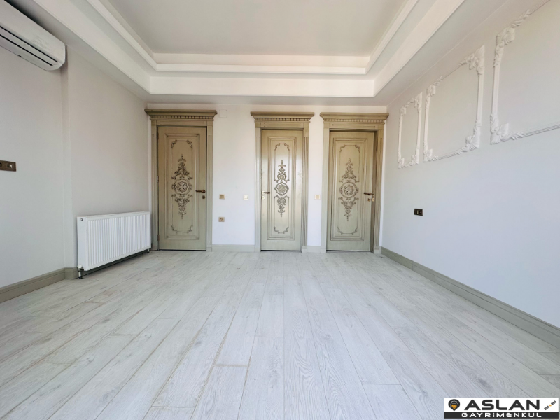 ASLAN'DAN MEZİTLİ DE HAVUZLU BEYAZ EŞYALI VE KLİLMALI LÜX 4+1