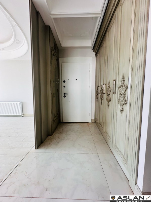 ASLAN'DAN MEZİTLİ DE HAVUZLU BEYAZ EŞYALI VE KLİLMALI LÜX 4+1