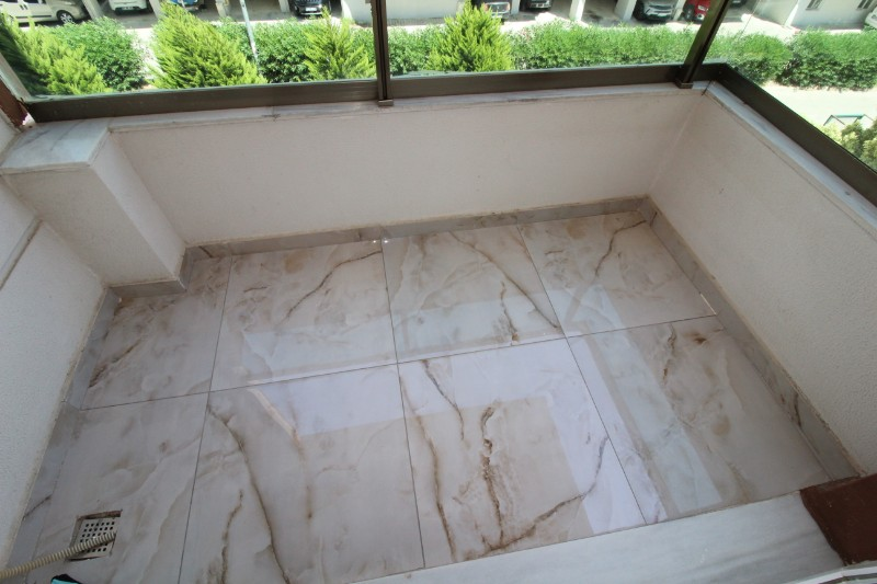 ASLAN'DAN DENİZE SIFIR SİTEDE HAVUZLU GENİŞ 3+1