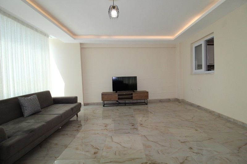 ASLAN'DAN DENİZE SIFIR SİTEDE HAVUZLU GENİŞ 3+1