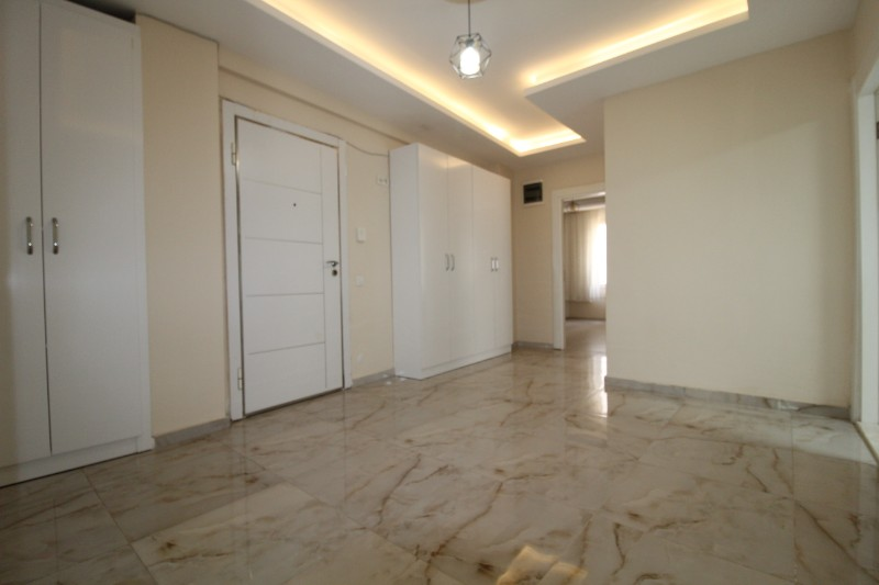 ASLAN'DAN DENİZE SIFIR SİTEDE HAVUZLU GENİŞ 3+1