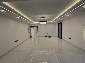 Didim'de 600 Metre Kare Arsa İçerisinde Satılık Beyaz Saray