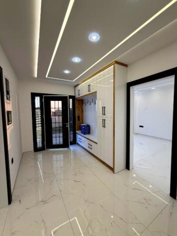 Didim'de 600 Metre Kare Arsa İçerisinde Satılık Beyaz Saray