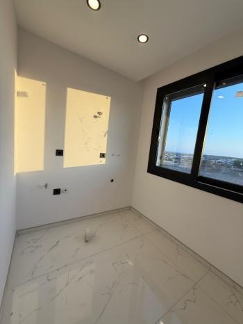 Didim'de 600 Metre Kare Arsa İçerisinde Satılık Beyaz Saray