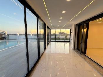 Didim'de 600 Metre Kare Arsa İçerisinde Satılık Beyaz Saray