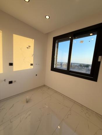 Didim'de 600 Metre Kare Arsa İçerisinde Satılık Beyaz Saray