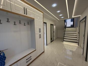 Didim'de 600 Metre Kare Arsa İçerisinde Satılık Beyaz Saray