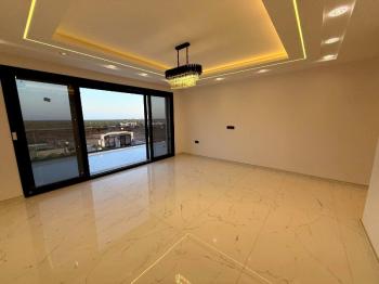 Didim'de 600 Metre Kare Arsa İçerisinde Satılık Beyaz Saray