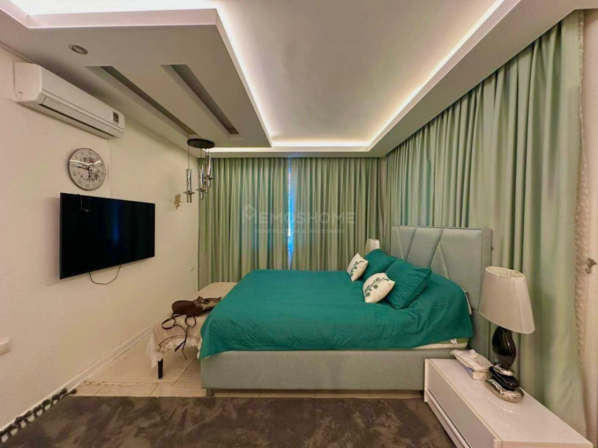 Oba Flower Garden III