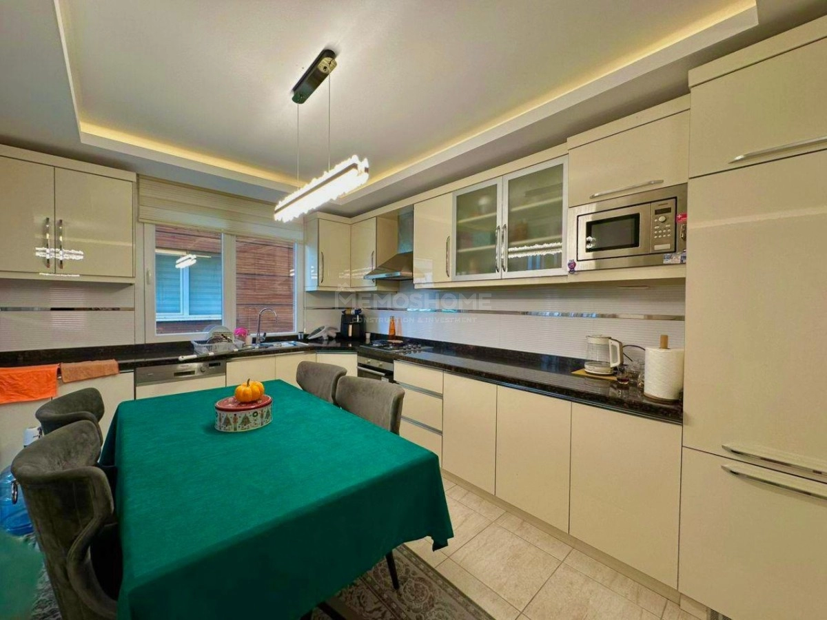 Oba Flower Garden III