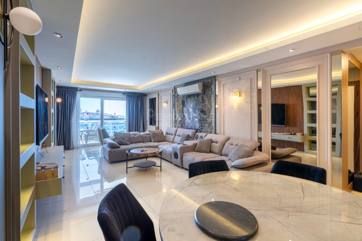 Crystal Tower Vatandaşlığa Uygun