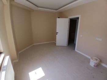 GÜVENAY - ÇORUM ULUKAVAK ÖZRAHMAN CAMİİ YANI SATILIK SIFIR  1+1 DAİRE