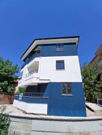 GÜVENAY - ÇORUM ULUKAVAK ÖZRAHMAN CAMİİ YANI SATILIK SIFIR  1+1 DAİRE