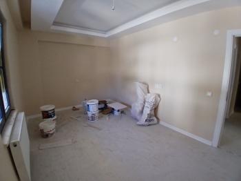 GÜVENAY- ÇORUM ULUKAVAK ÖZRAHMAN CAMİİ YANI SATILIK SIFIR  2+1 DAİRE