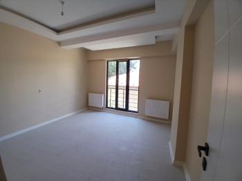 GÜVENAY - ÇORUM ULUKAVAK ÖZRAHMAN CAMİİ YANI SATILIK SIFIR 3+1 DAİRE