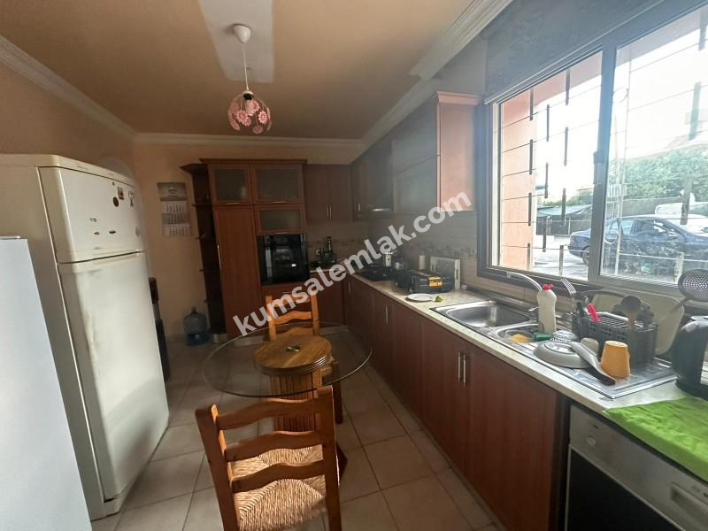 MİNARELİKÖY'DE SATILIK BAHÇELİ MÜSTAKİL EV