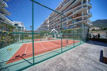 Girne Merkez'de Site İçinde Geniş Teraslı Geniş Tip 2+1 Satılık Daire