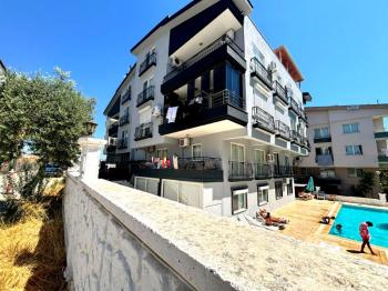 Didim'de Havuzlu  Site İçerisinde  2+1 Eşyalı Satılık Daire