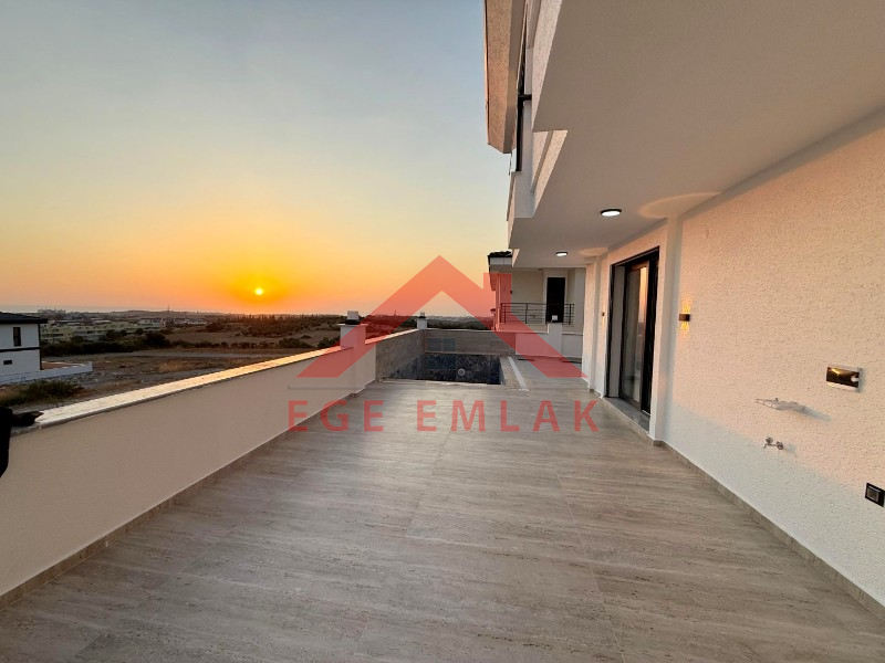 Didim'de Deniz Manzaralı 3+1 Villa