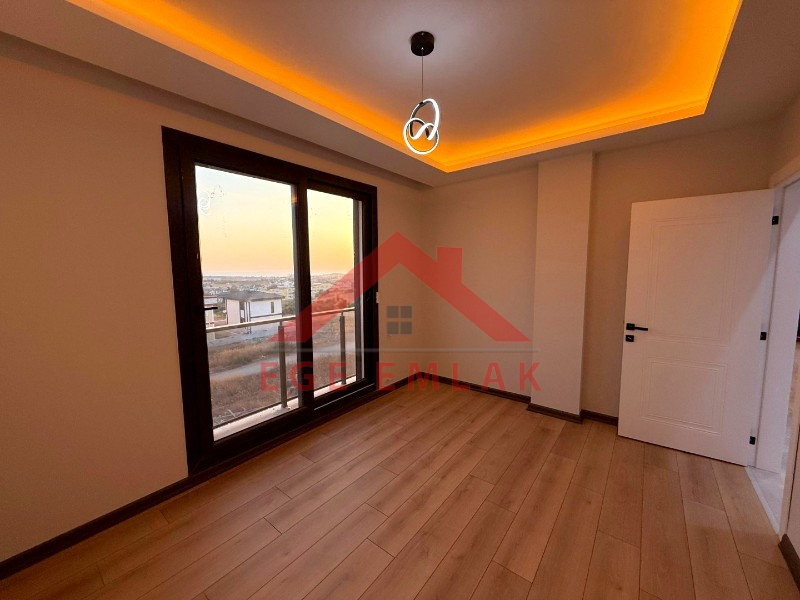 Didim'de Deniz Manzaralı 3+1 Villa