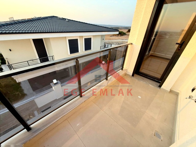 Didim'de Deniz Manzaralı 3+1 Villa