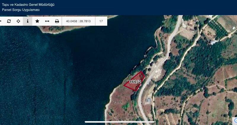 DijitalEmlak’tan Orhaneli Çınarcıkta göl kenarında Satılık 1.650 m2 Kıymetli Arazi. 