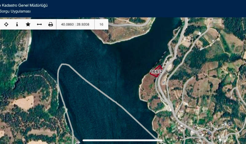 DijitalEmlak’tan Orhaneli Çınarcıkta göl kenarında Satılık 1.650 m2 Kıymetli Arazi. 