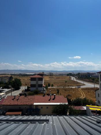 ÜNİVERSİTE BÖLGESİNDE SATILIK 2+0 DAİRE