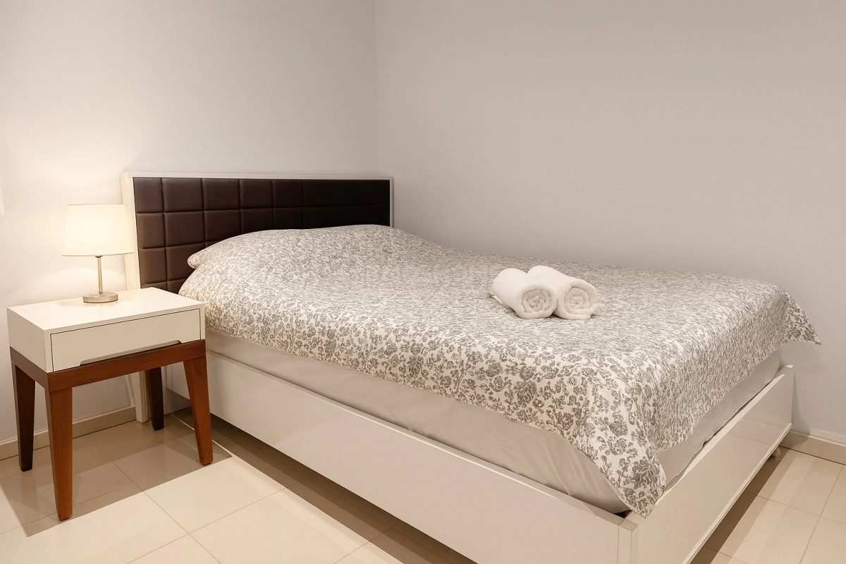 Granada Boutique Møblert 2+1